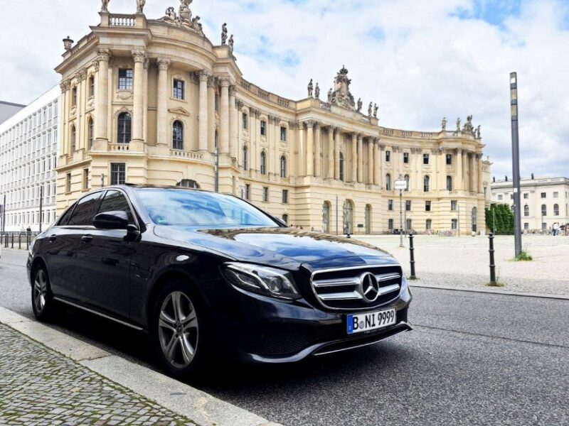 Berlin: Airport Transfer Limousine Services - Passenger Comfort and Accessibility