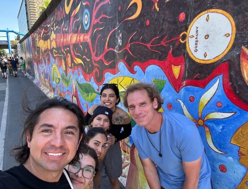 Berlin: Berlin Wall & East Side Gallery Walking Tour - An Introduction to the Experience