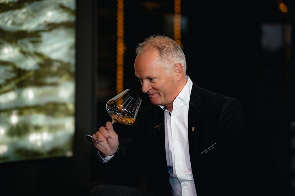 Berlin: Bollinger champagne tasting menu - Who Should Consider This Experience?  
