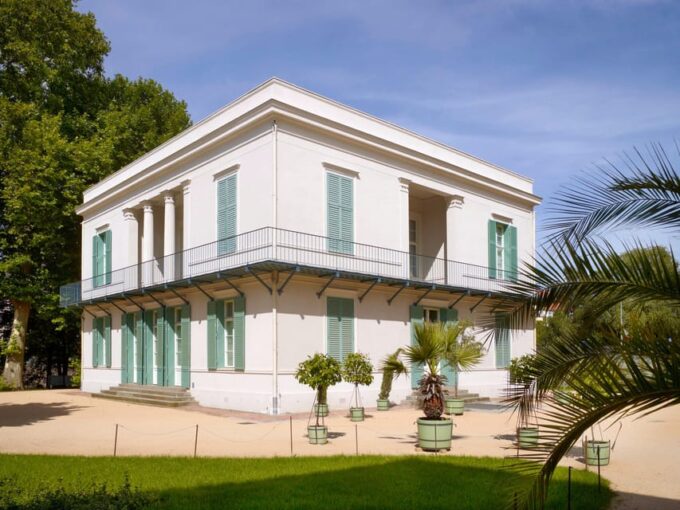 Berlin: Charlottenburg Palace Entry Ticket With New Pavilion - Exploring the Palace Ensemble