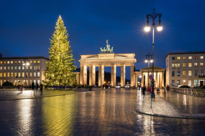 Berlin Christmas Magic: Enchanting Holiday Tour & Traditions - Pariser Platz