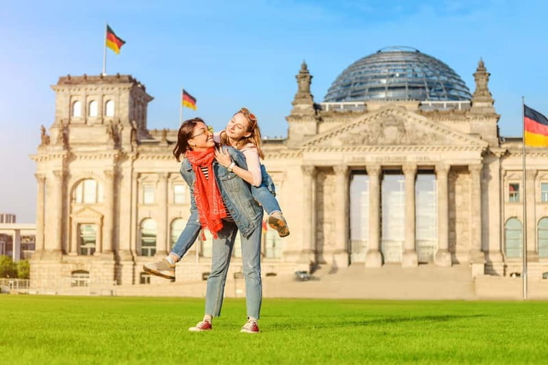 Berlin Essentials: Private Photoshoot at Berlin's top sites - The Value Proposition