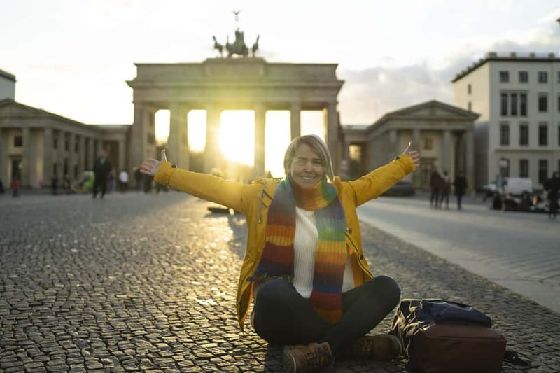 Berlin Essentials: Private Photoshoot at Berlin's top sites - Who Should Consider This?
