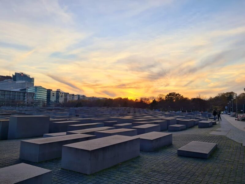 Berlin: Explore Berlins history on a guided walking tour - An In-Depth Look at Berlin’s Guided Walking Tour
