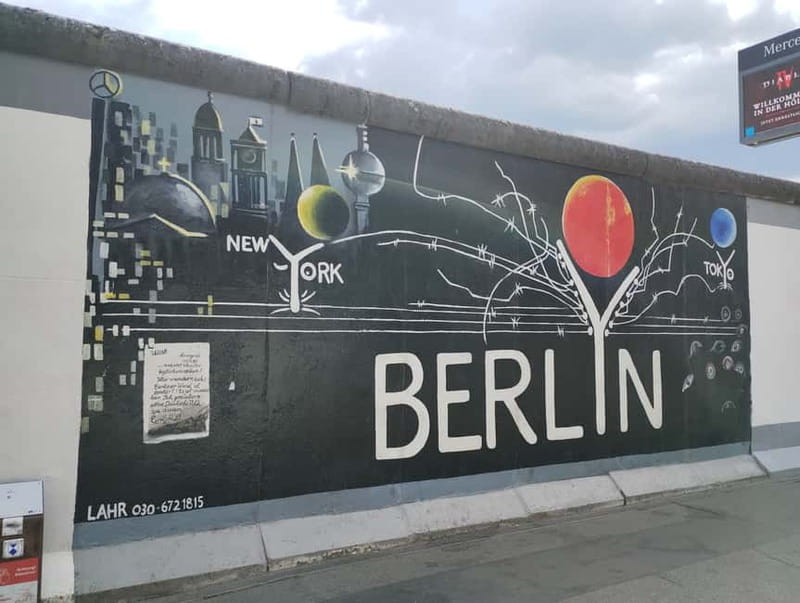 Berlin Friedrichshain: Urban Walk of Grit and Gentrification - What About the Price and Value?