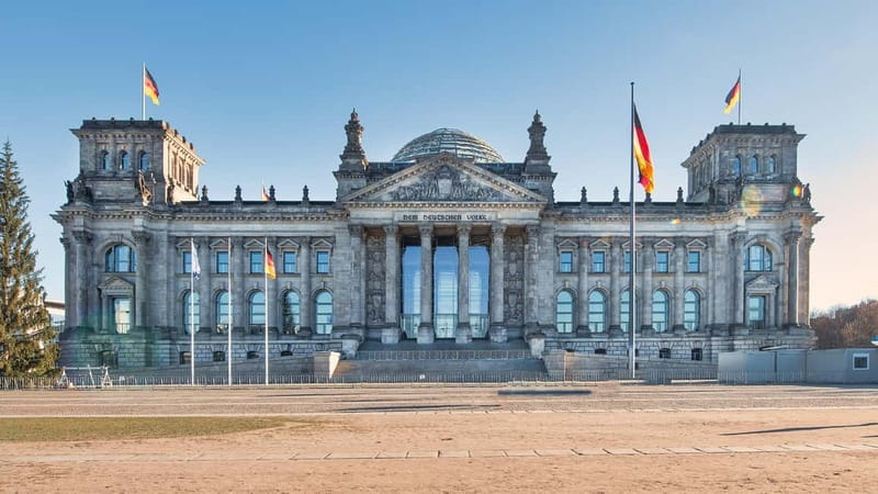 Berlin-government district and visit to the Reichstag dome - A Deep Dive into the Tour Experience