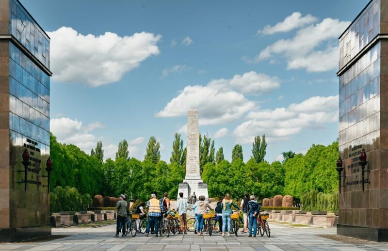 Berlin: Green City Guided Bike Tour - Discovering Berlin on Two Wheels: A Practical Overview