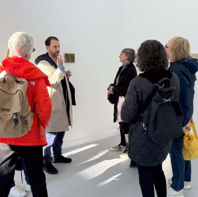 Berlin: Guided Tour for Art Lovers - Underground Narratives and Cultural Relics