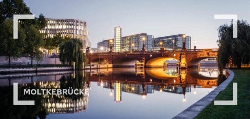 Berlin: Historic Boat Sightseeing City Center Tour - Guest Reviews and Ratings