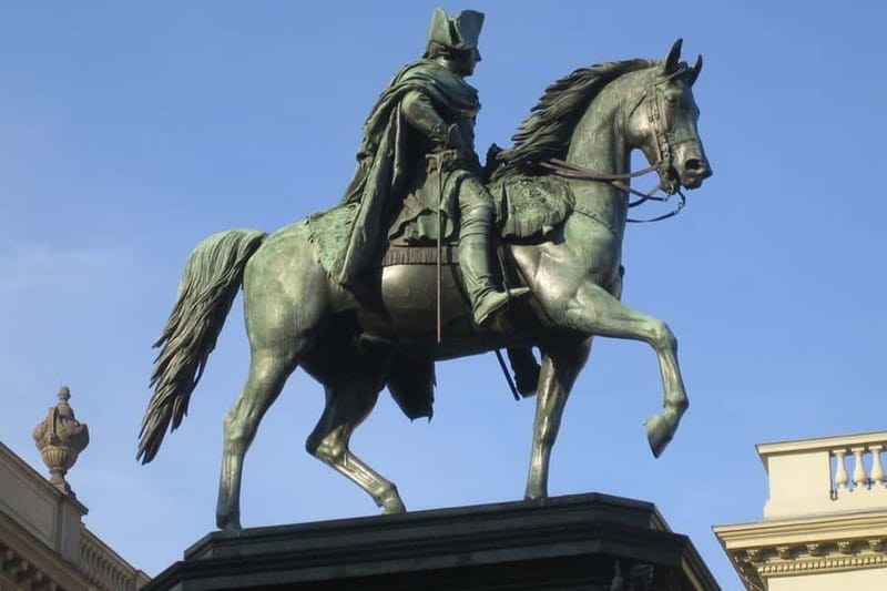 Berlin: Historic Center Walking Tour with a Real Berliner - Authentic Stories and Genuine Enthusiasm