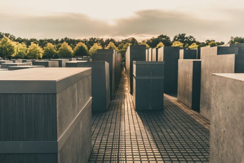 Berlin Historical Highlights Walking Tour - Itinerary Highlights