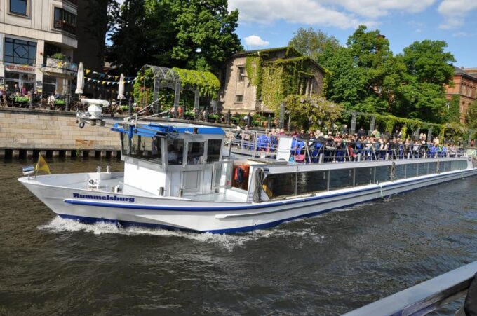 Berlin: Hop-On Hop-Off City Bus Tour With Boat Ride - Languages and Audio Guide