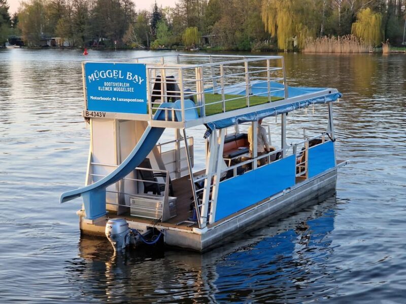Berlin: Jost Van Dyke Pontoon Rental - A Closer Look at the Müggelsee Pontoon Rental Experience