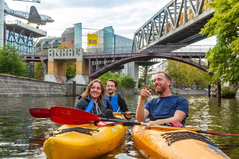 Berlin: Kayaking Tour West - one-way tour - Exploring Berlin from the Water: A Kayaking Adventure  