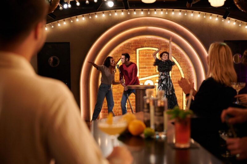 Berlin: Madame Tussauds Museum & Berlin Dungeon Combo Ticket - Key Points