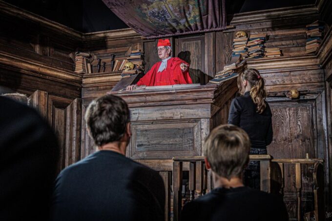 Berlin: Madame Tussauds Museum & Berlin Dungeon Combo Ticket - Booking and Cancellation Policy