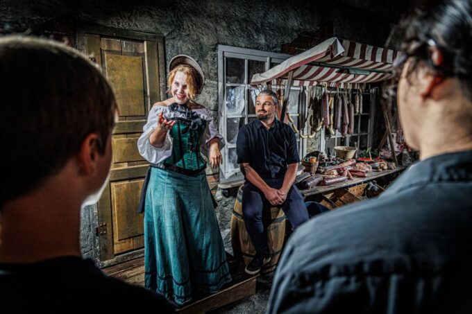 Berlin: Madame Tussauds Museum & Berlin Dungeon Combo Ticket - Tips for a Great Visit