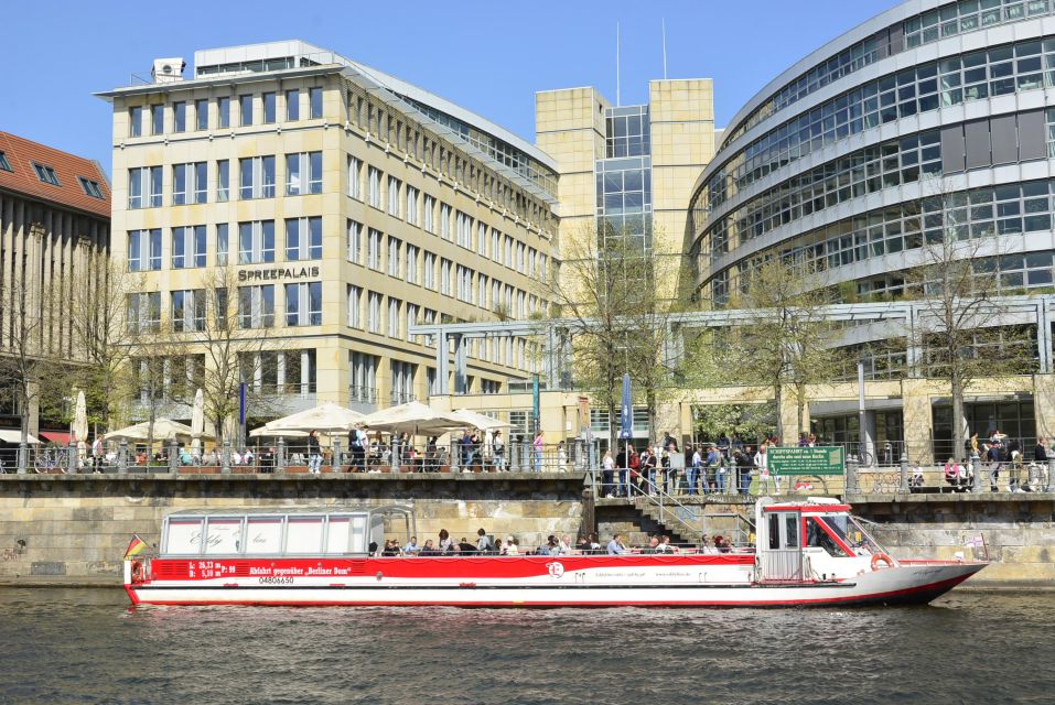 Berlin: Panoramic Boat Tour with Bilingual Audio Guide - Authentic Sights and Views