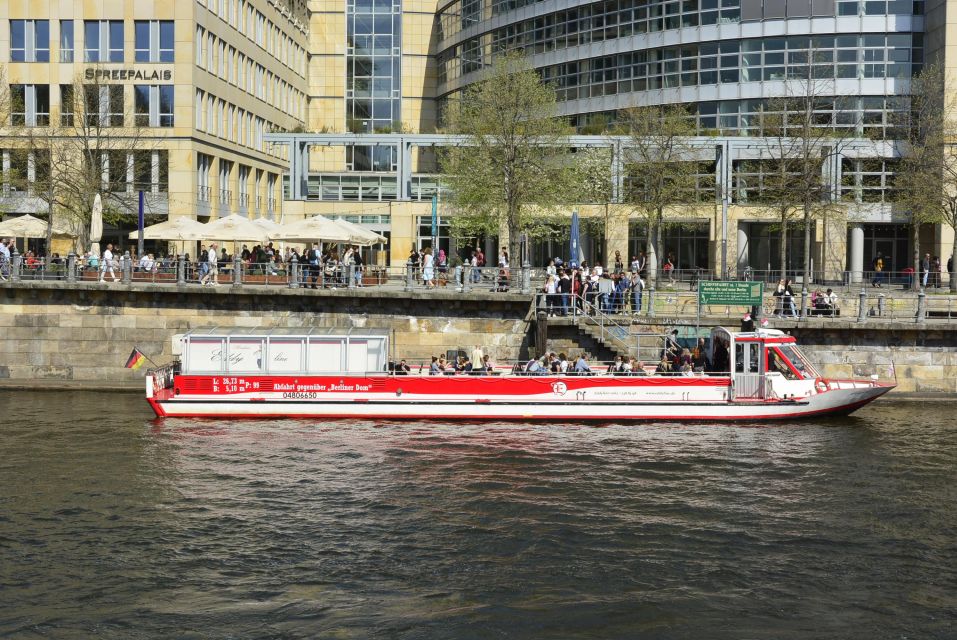 Berlin: Panoramic Boat Tour with Bilingual Audio Guide - Who Is This Tour Best For?