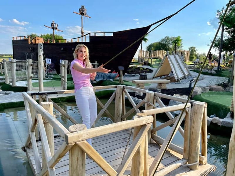Berlin: Pirate´s Island Adventure Mini Golf Ticket - Exploring the Pirate’s Island Mini Golf Experience