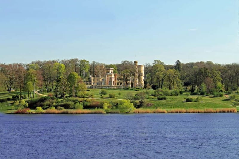Berlin: Potsdam-Rundfahrt über die Unterhavel mit Guide - Who Should Consider This Tour?