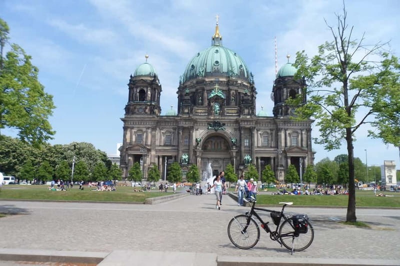 Berlin: Private E-Bike Tour of Mitte and Berlin Wall - Authentic Experiences from Past Participants