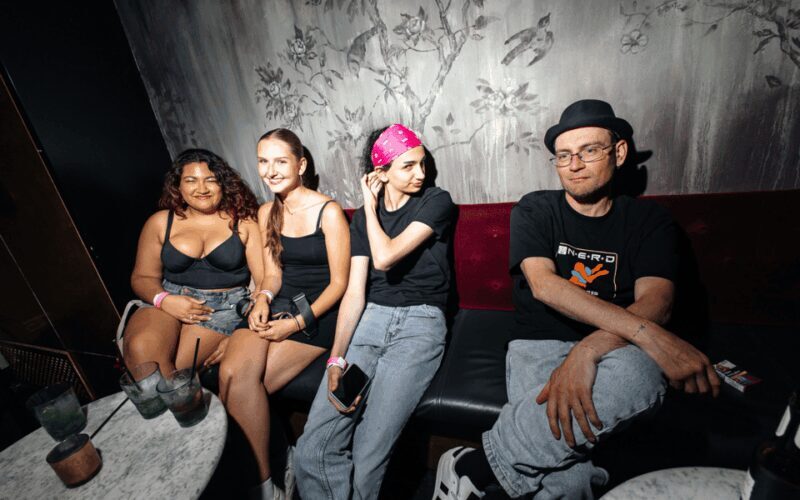 Berlin: Pub Crawl with Shots and VIP Club Entry - FAQ  