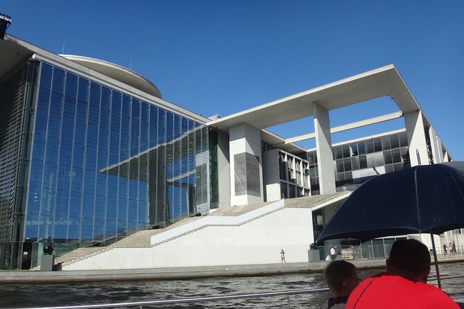 Berlin Sightseeing Boat Tour on the Spree - Accessibility Information