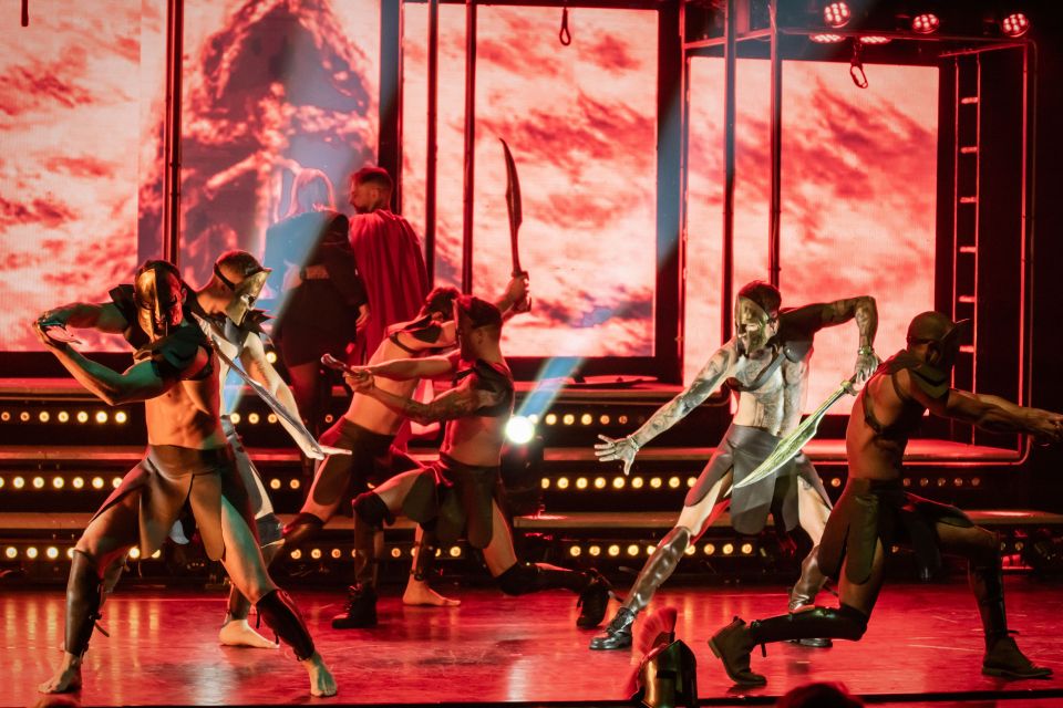 Berlin: SIXX PAXX Theater Show - Practical Tips for Visitors