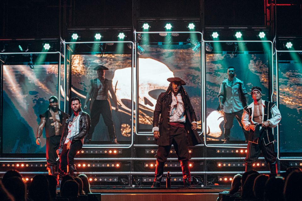 Berlin: SIXX PAXX Theater Show - Who Should Consider This Show?