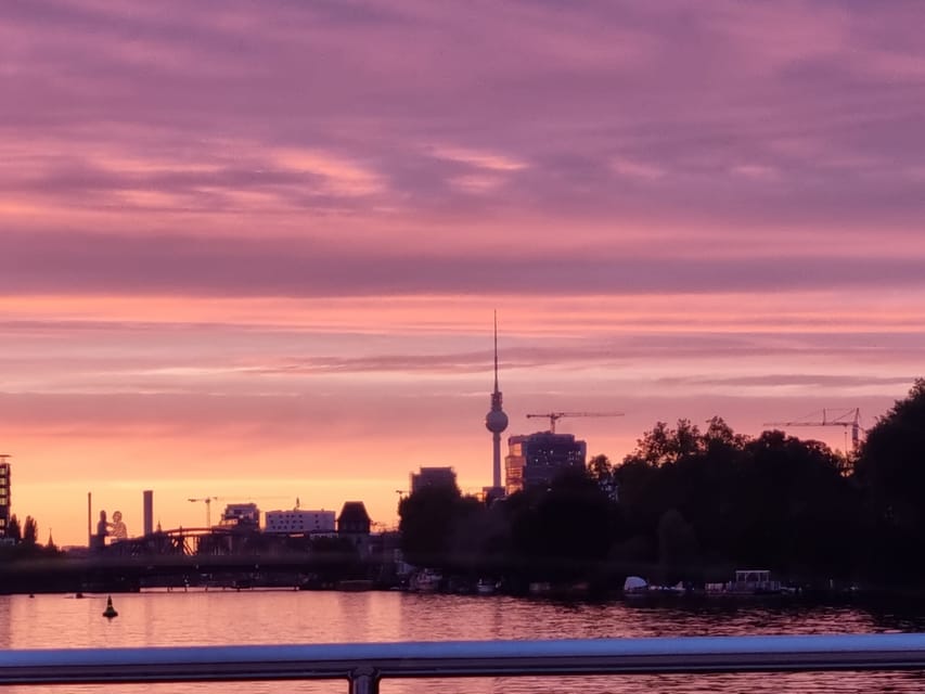 Berlin: Solar Powered Sunset Catamaran Cruise & Audio Guide - FAQ