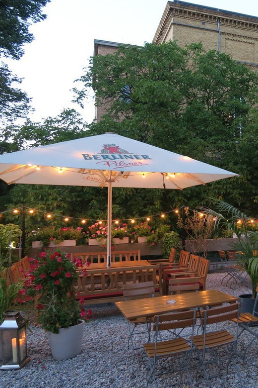 Berlin: Ticket for Bar Jeder Vernunft - Theater & Restaurant - What To Expect: A Night of Art, Food, and Berlin Charm