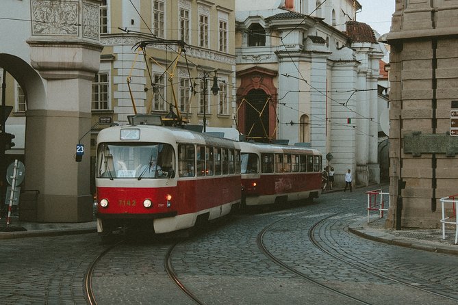 Berlin to Prague Private Transfer Review - Key Points