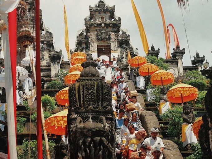 Besakih Temple: Penglipuran, Semarapura Palace /Private Day - Cultural Significance