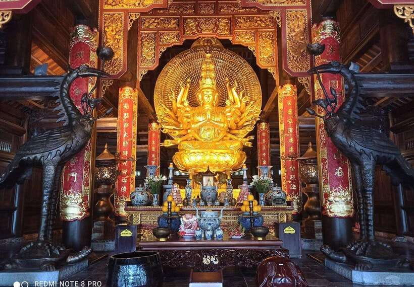 Best Ninh Binh Trip: Bai Dinh, Mua Caves, Trang An Boat Tour - Exploring Bai Dinh Pagoda