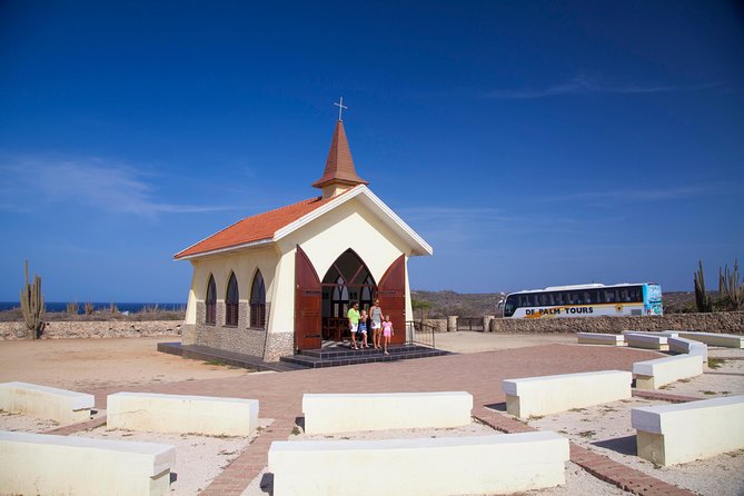 Best of Aruba by Bus - Group Size and Accessibility