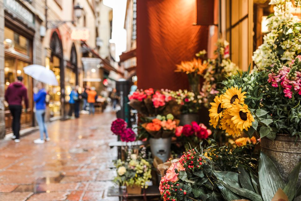 Best of Bologna: Private & Personalised Walking Experience - Exploring via Del Pratello