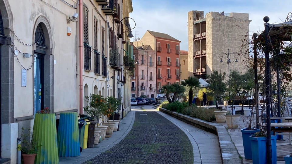 Best of Cagliari: Private Walking Tour With a Local - The Benefits of a Private Walking Tour With a Local