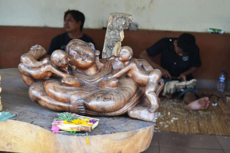 Best of Central Bali: Waterfall, Elephant Cave & Rice Fields - Lunch and Temple Visits