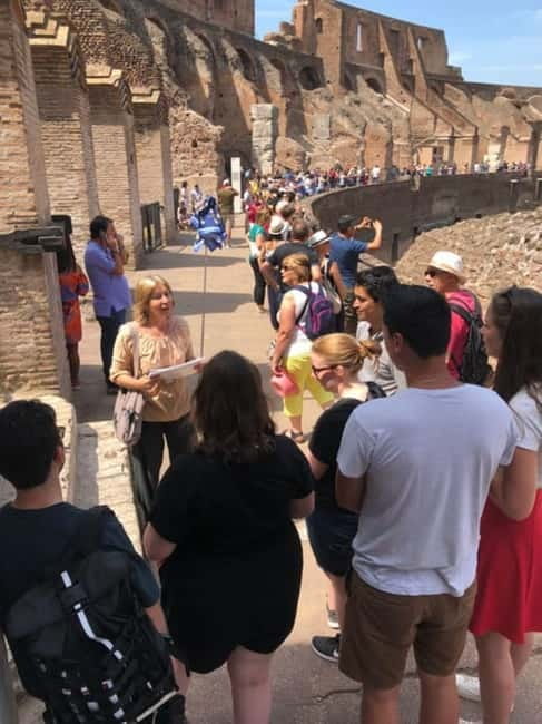 Best of Colosseum Experience: Exclusive Tour in 40 Languages - Key Points