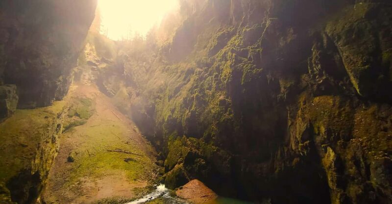 Best of Czech Caves - Full-Day Hiking Tour in Moravian Karst - Itinerary Highlights