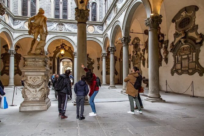 Best of Florence Full-Day Combo Tour including Uffizi & Accademia Galleries - Exploring the Best of Florence in a Day: An In-Depth Review of the Full-Day Combo Tour