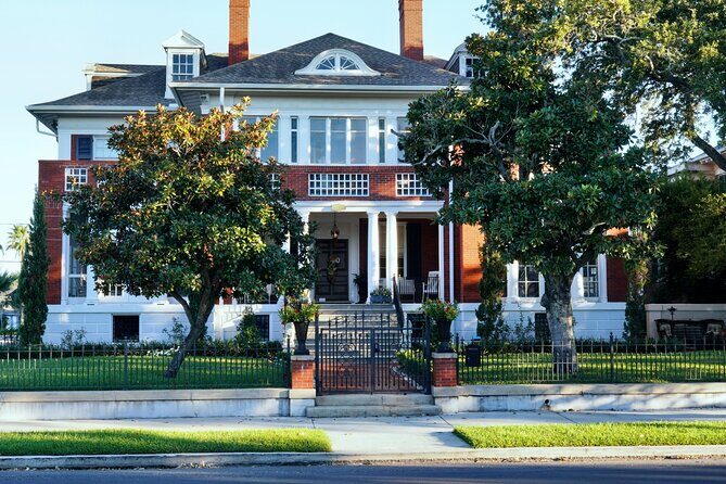 Best of Galveston Sightseeing Tour from Houston Small Group - The Sum Up