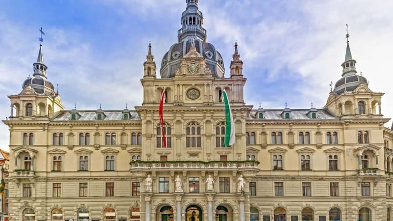 Best of Graz: Private Walking Tour with a Local - Practicalities and Considerations