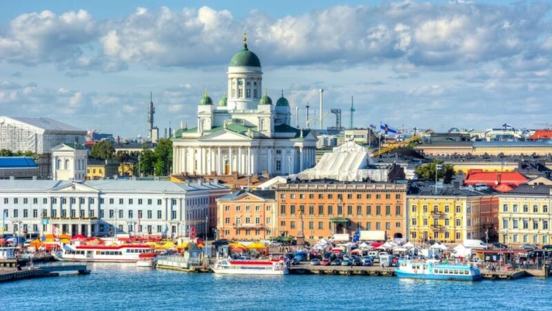 Best of Helsinki: Private Walking Tour with a Local - Discovering Helsinki with a Local Guide