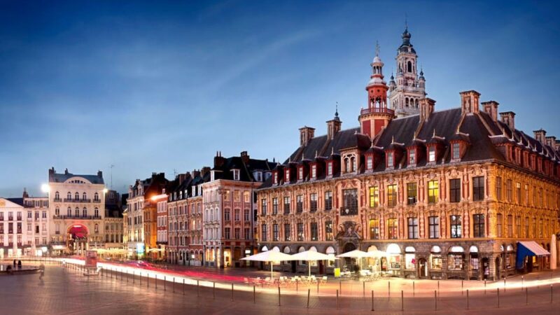 Best of Lille: Private Walking Tour With a Local - Navigating the Historic Vieille Bourse