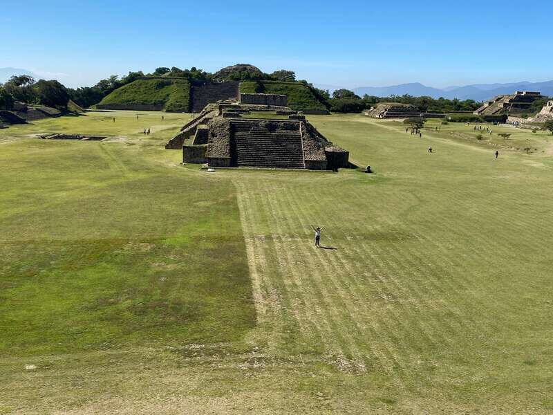 Best of Monte Albán and visit two villages arround - The Sum Up