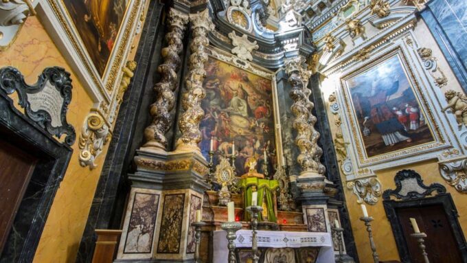 Best of Nice: Private Walking Tour With a Local - Tour Accessibility and Logistics