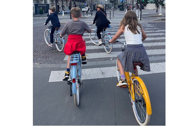 Best of Paris by Bike With a Local | Travel Buddies