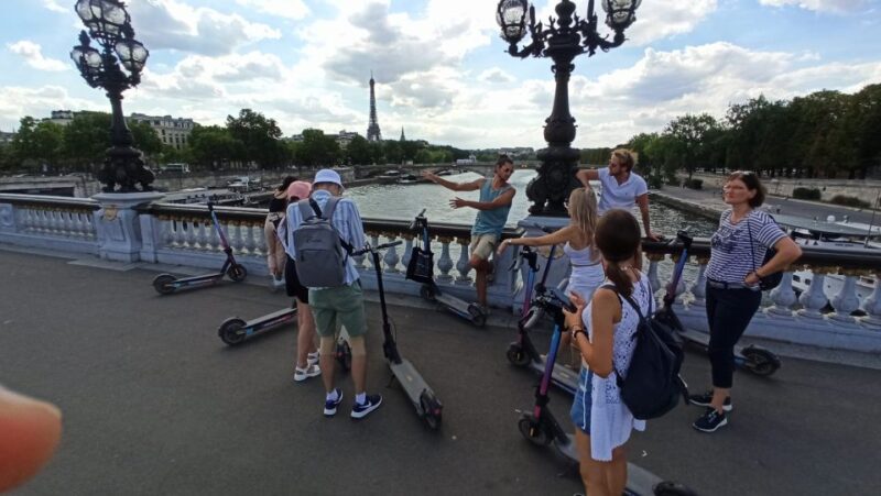 Best of Paris by E-Scooter In Small Group With A Local Guide - Key Points